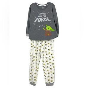 Ladies Baby yoda pj set NWT